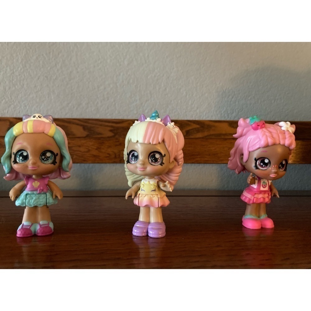 3 KindiKids Minis. Bobbleheads include Pearlina, Mystabella, Berri D’lish